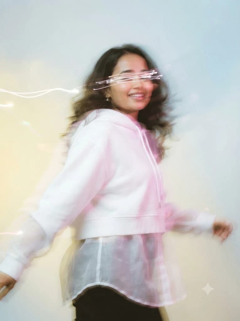 Ethereal Motion: Long Exposure Light Trails Portrait